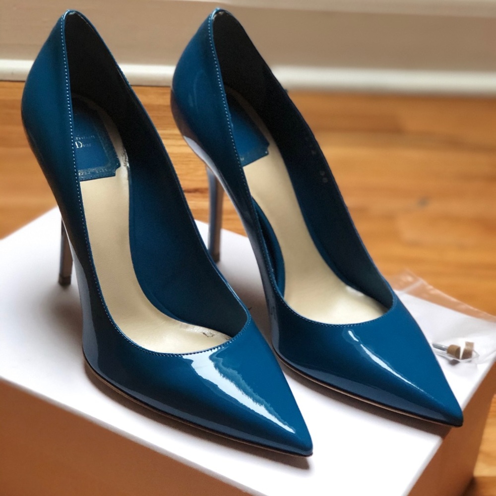 Teal/blue/periwinkle Christian Dior Cherie Pointy Pump size 38